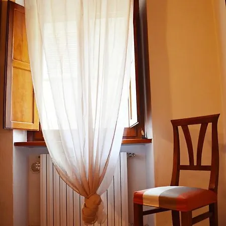 Alojamento de Acomodação e Pequeno-almoço Casa Cavour 178